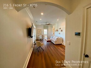 216 S Front St in Wilmington, NC - Building Photo - Building Photo
