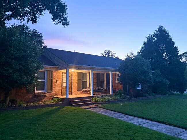 239 N Yates Rd in Memphis, TN - Building Photo - Building Photo