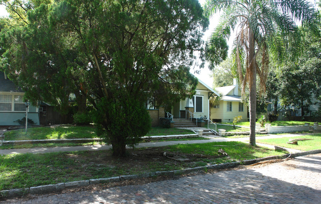 725 8th St N in St. Petersburg, FL - Building Photo - Building Photo