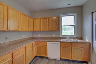 2944-2946 5th Ave in Rock Island, IL - Building Photo - Building Photo