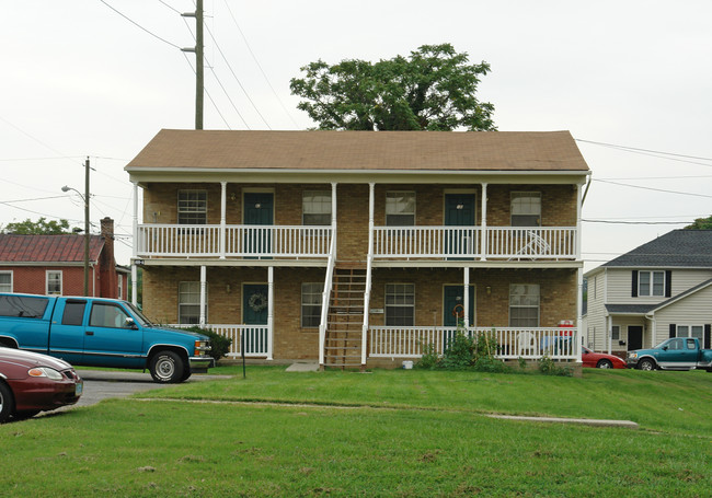 400A-400B Union St in Salem, VA - Foto de edificio - Building Photo