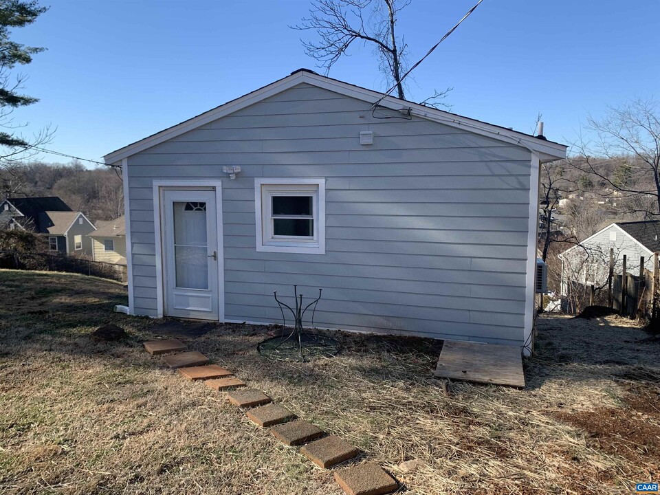 1113 Locust Ave in Charlottesville, VA - Building Photo