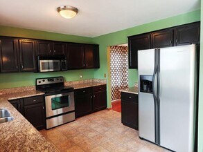 43782 Nowland Dr in Canton, MI - Building Photo - Building Photo