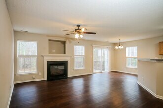 10319 Gold Pan Rd in Charlotte, NC - Foto de edificio - Building Photo