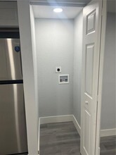 2105 N Allendale Ave in Sarasota, FL - Building Photo - Building Photo