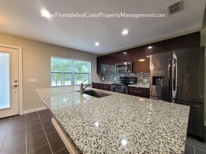 2880 S Shade Ave in Sarasota, FL - Building Photo - Building Photo