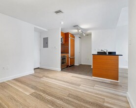 50 Biscayne Blvd, Unit 2807 in Miami, FL - Building Photo - Building Photo