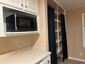 5516 Brightwood Ln in Mobile, AL - Building Photo - Building Photo