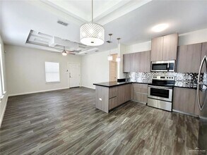 705 E Myrtle Beach Ave, Unit 3 in McAllen, TX - Building Photo - Building Photo