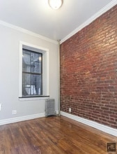 NO FEE One Bed in Soho! Won't Stay on the  in New York, NY - Building Photo - Building Photo