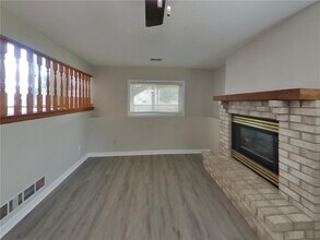 9389 Jareau Ave S in Cottage Grove, MN - Building Photo - Building Photo