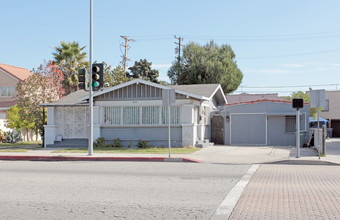 8128 Seville Ave in South Gate, CA - Building Photo - Building Photo