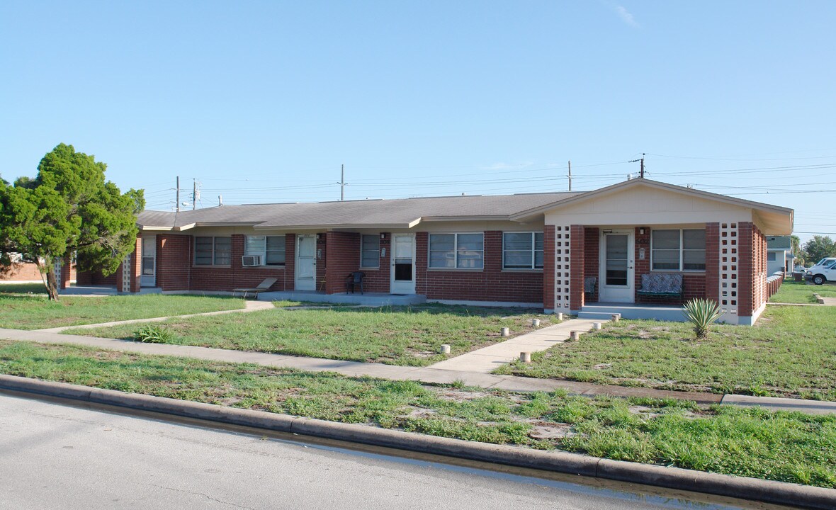 614 Temple St in Cocoa, FL - Building Photo