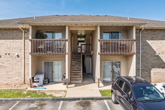 Ozark South Apartments in Ozark, MO - Foto de edificio - Building Photo