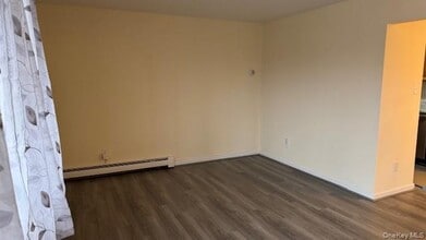 78 Inwood Rd in Middletown, NY - Building Photo - Building Photo