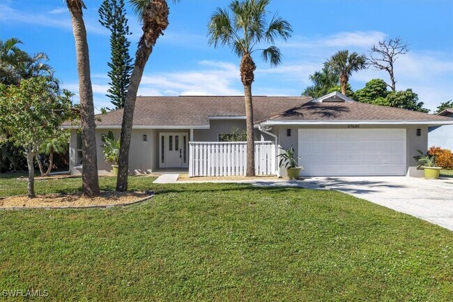 27630 Wisconsin St in Bonita Springs, FL - Building Photo - Building Photo