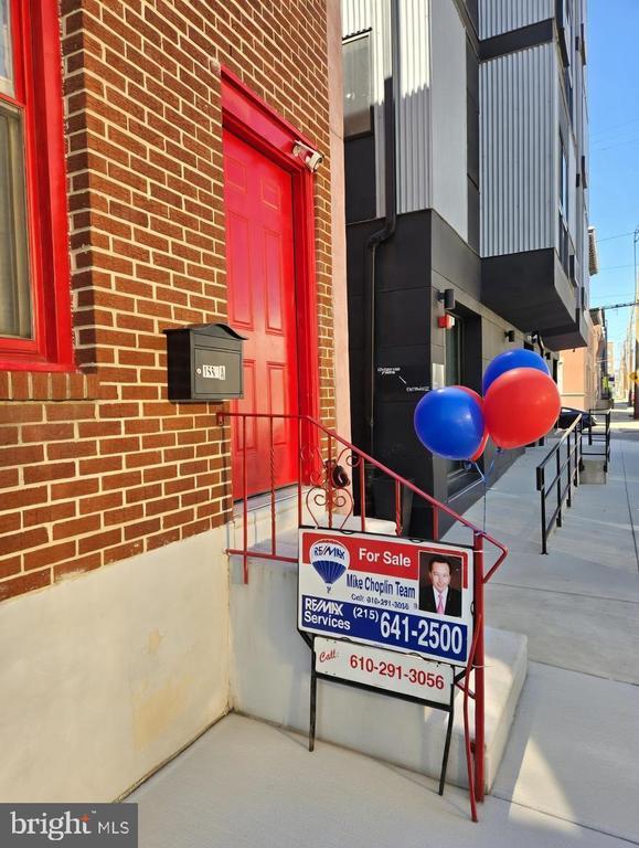 property at 1558 N Randolph St