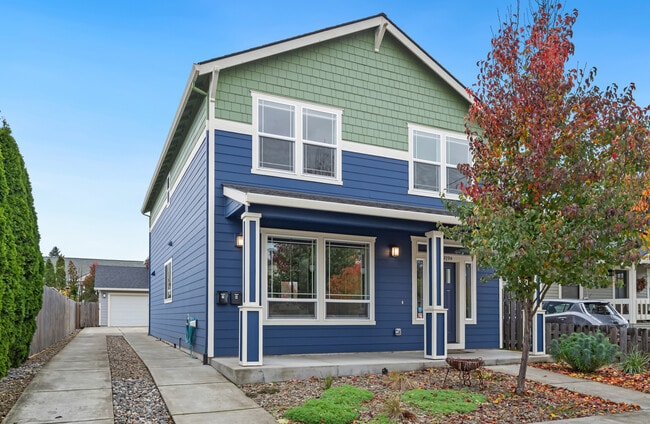4919 SE 79th Ave in Portland, OR - Building Photo - Building Photo