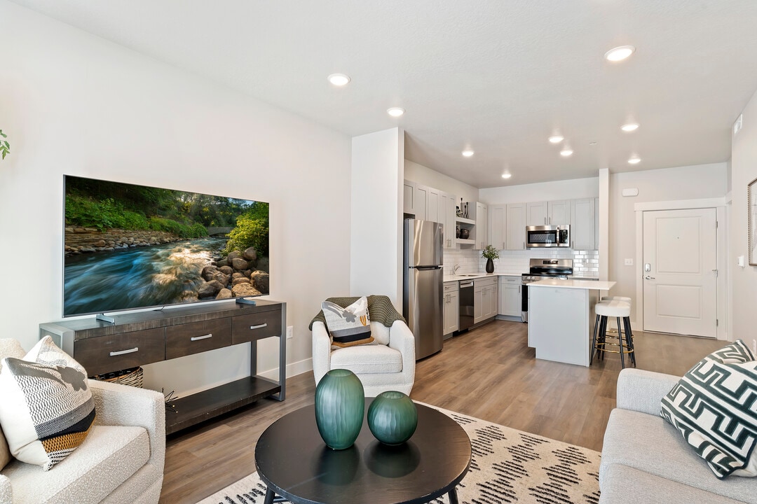 Basin View Landing in Ogden, UT - Building Photo