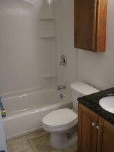 574 Greystone Ln, Unit #4 in Hemet, CA - Foto de edificio - Building Photo