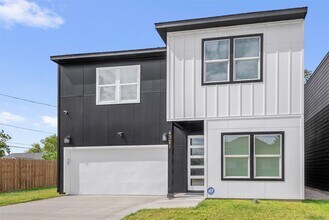 4321 McKinley St in Houston, TX - Building Photo - Building Photo