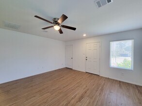 314 Hbr Bnd Ct in Willis, TX - Building Photo - Building Photo