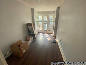 10 Rockville Park in Boston, MA - Building Photo - Building Photo