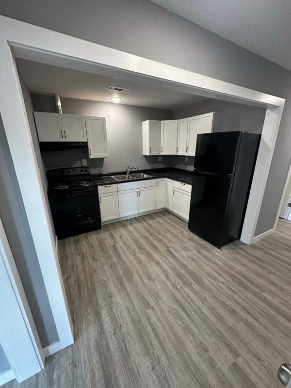 property at 504 W Hackberry St