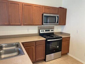 825 Sheryn Dr in Burleson, TX - Building Photo - Building Photo