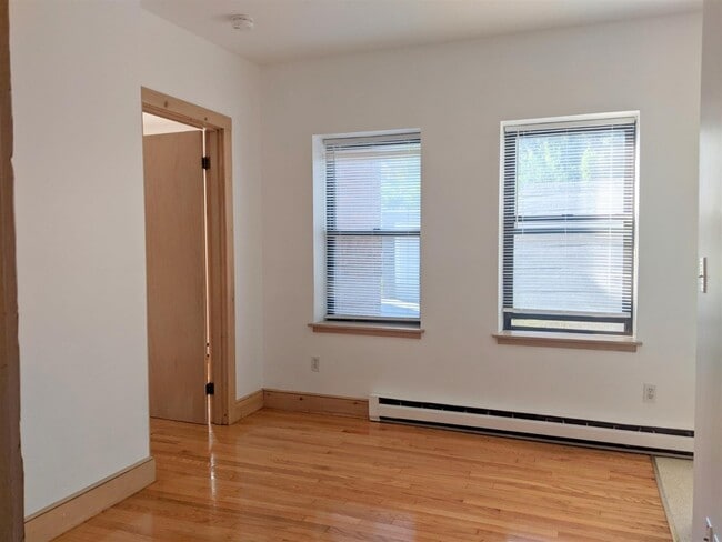 42 Ivaloo St, Unit 2
