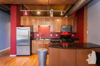 1500 W Monroe St, Unit # 0315 in Chicago, IL - Foto de edificio - Building Photo