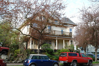 533-535 NW 18th Ave in Portland, OR - Building Photo - Building Photo