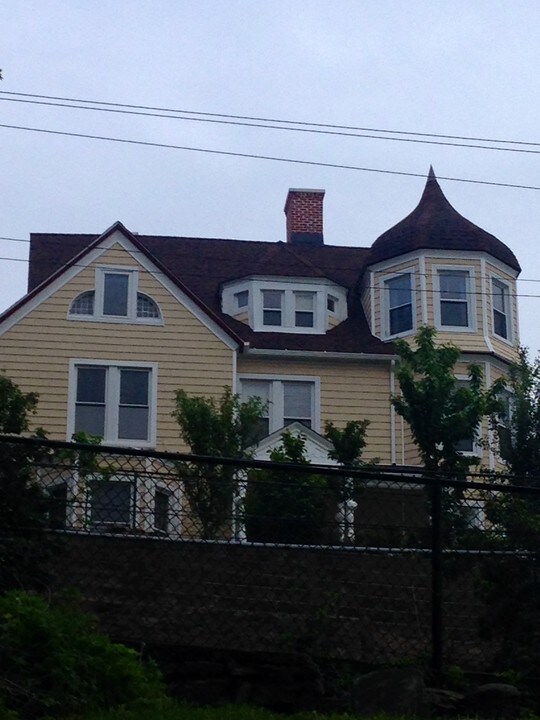 8 Hudson Terrace in Dobbs Ferry, NY - Building Photo