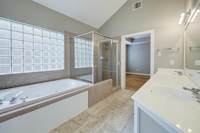 property at 9805 Riddlelink Ln