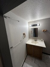 205 E Main St in Warren, IL - Building Photo - Building Photo