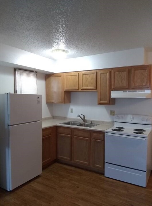 120 W Shaw St, Unit 29 in Osceola, IA - Building Photo