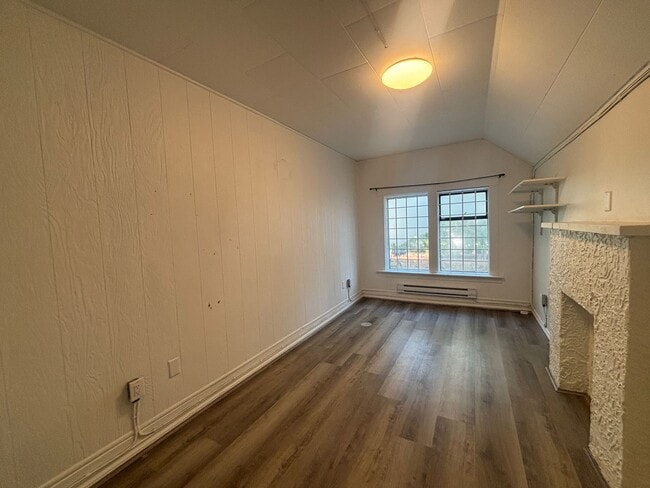 property at 1808 4th Av W
