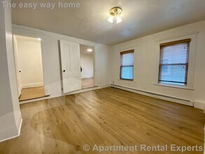 66 Elm St in Cambridge, MA - Foto de edificio - Building Photo