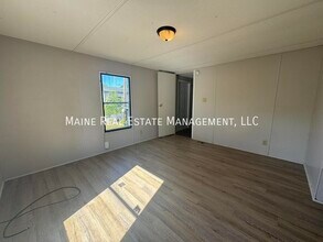 129 Harrison St in Pittsfield, ME - Building Photo - Building Photo