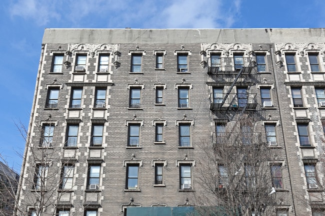 992-996 Amsterdam Ave in New York, NY - Foto de edificio - Building Photo