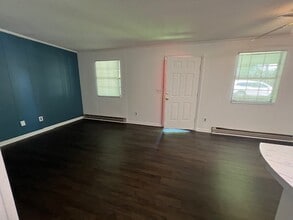 235 Corona St, Unit 304 in Winston-Salem, NC - Building Photo - Building Photo