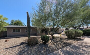 105 E Hermosa Dr in Tempe, AZ - Building Photo - Building Photo
