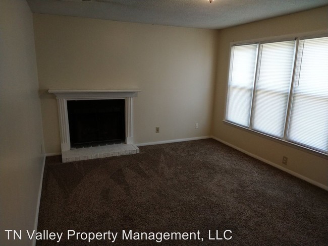 12000 Sugar Mill Cir in Huntsville, AL - Building Photo - Building Photo
