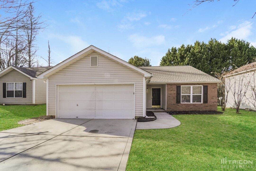 607 Kingville Dr in Charlotte, NC - Building Photo