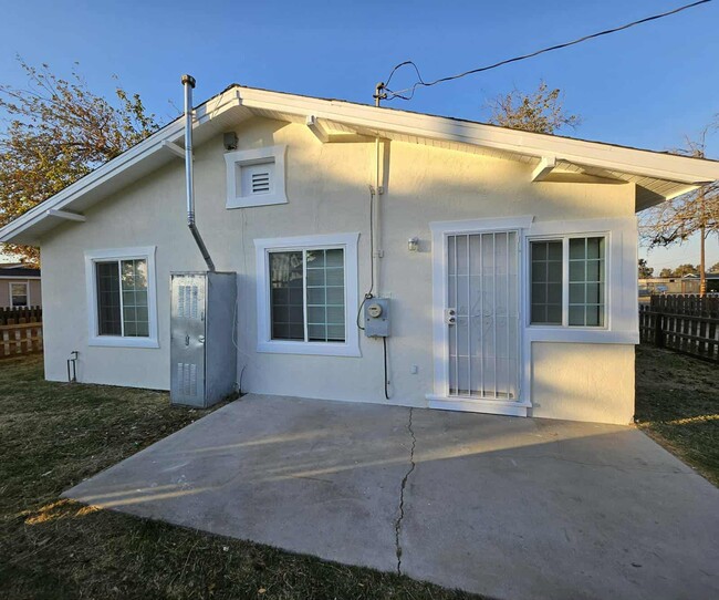 6801 Fishback Ave in Bakersfield, CA - Building Photo - Building Photo