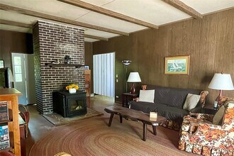 3 St Johns St in Shelter Island, NY - Building Photo - Building Photo