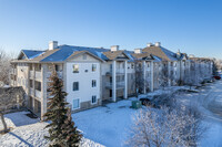 6635 25 Av NE in Calgary, AB - Building Photo - Building Photo