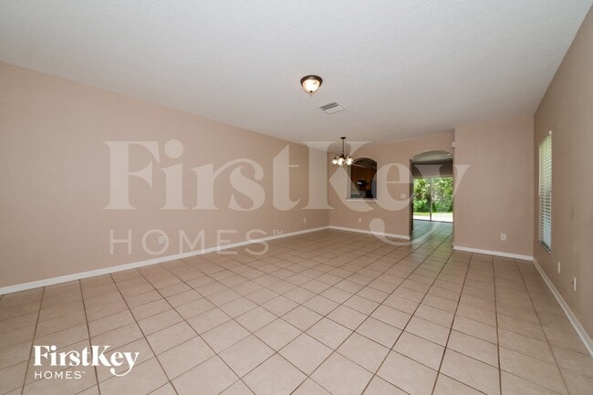 15825 Fishhawk Falls Dr in Fish Hawk, FL - Building Photo - Building Photo