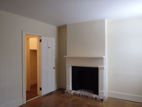 433 Barnard St in Savannah, GA - Building Photo - Building Photo