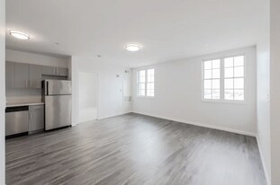 1505 Commonwealth Ave in Boston, MA - Building Photo